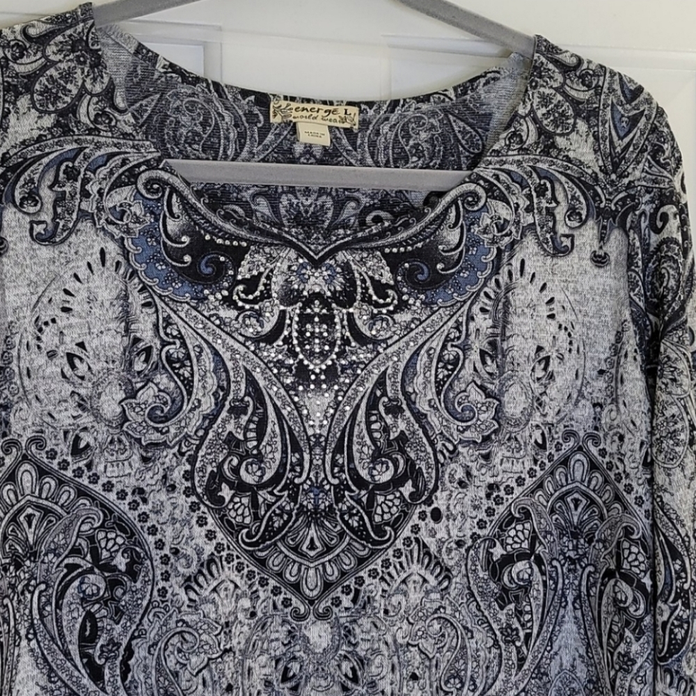 Embellished lightweight tunic sweater